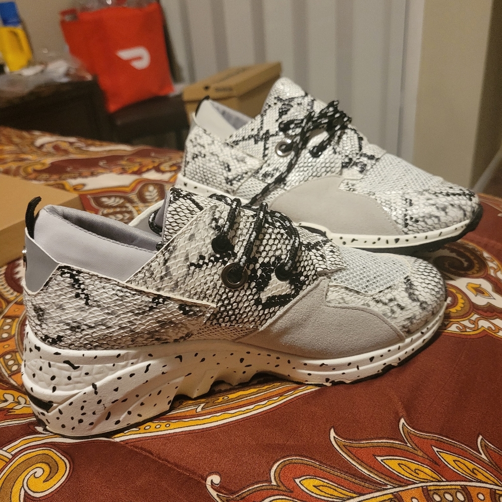 Women shoes